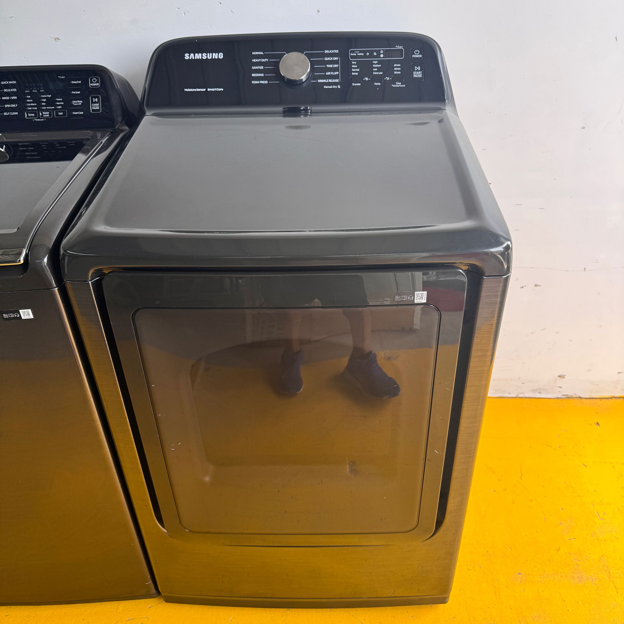 Samsung Washer and Dryer (Brushed Black) Samsung Washer and Dryer (Brushed Black)